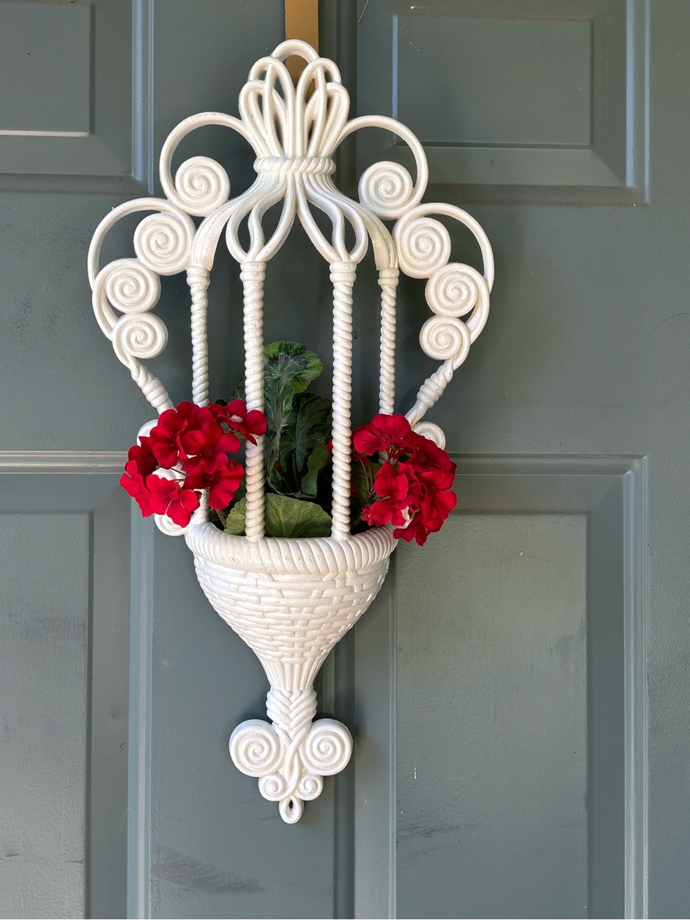 Vintage Burwood White Faux Rattan Wall Pocket Planter Cottage  21x10.5
